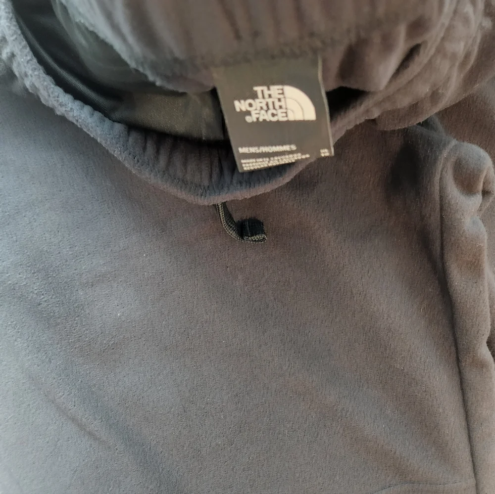 The North Face Men's Black Fleece Pants